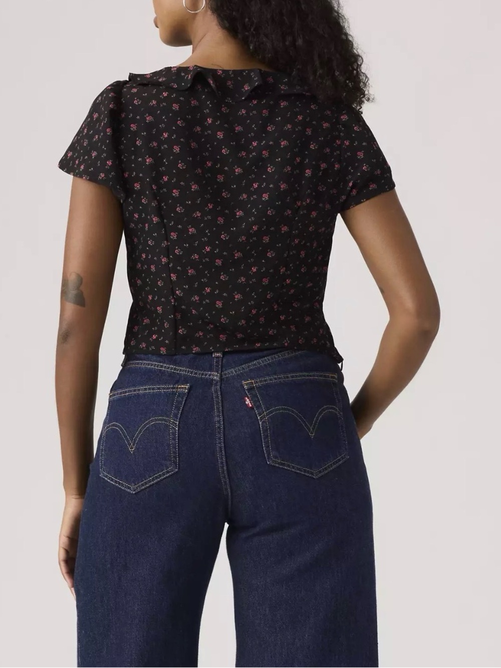 Levi's Mylene Black Ruffled Tie-Front Floral Top - Picture 6 of 7